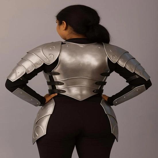 Brave Lady Warrior Armor Suit Medieval Steel Cuirass, Shoulder Guards Fantasy Cosplay LARP Gear Best Halloween Gift For Her