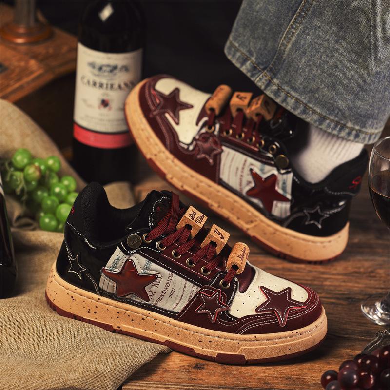 Men's shoes 2024 autumn and winter new student trend versatile casual board shoes Internet celebrity explosion niche design star tide shoes
