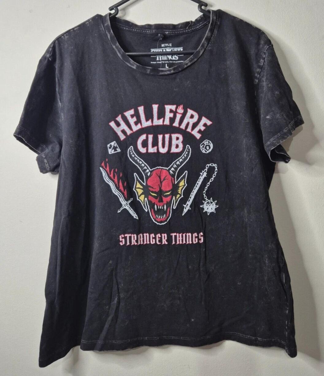 

Футболка Stranger Things Hellfire Club з персонажами Жіночий розмір L Нова з бірками Netflix M