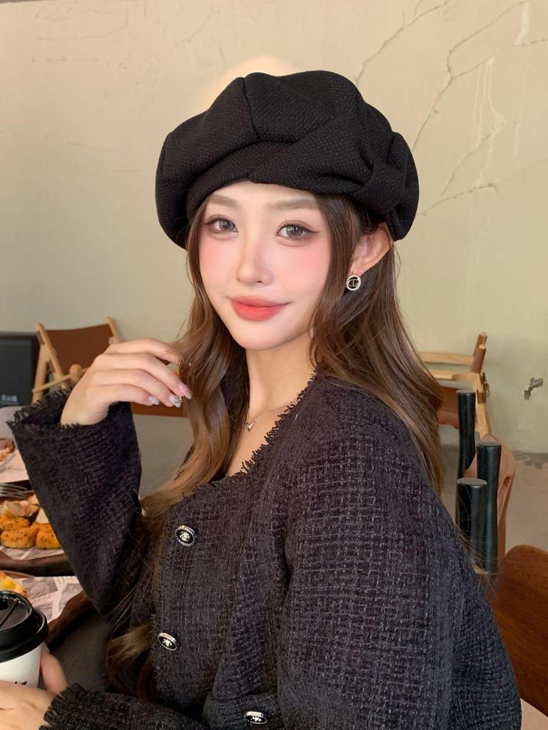 2025 Large Bow Beret for Women: Summer/Autumn Painter Style for Larger Head, Slim Face Effect