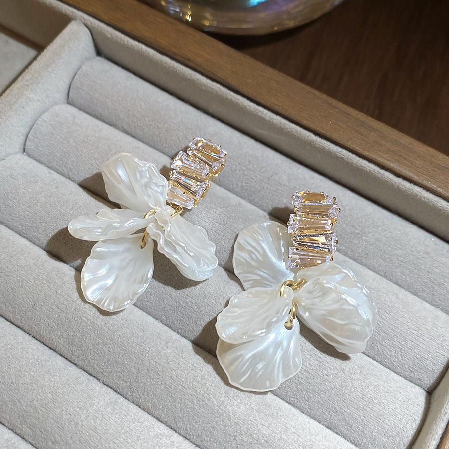 French sweet zircon butterfly flower fringed pearl stud earrings exquisite versatile earrings earrings women