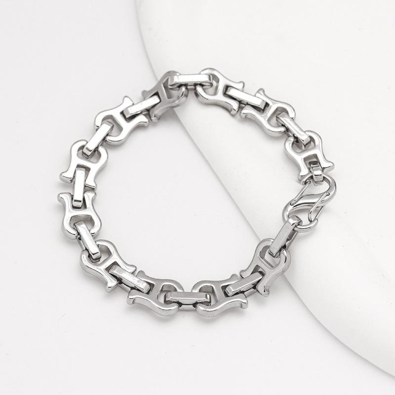 Titanium Steel Bracelet, Retro Trendy Stainless Steel Men'S Bracelet U-Shaped Hip-Hop Casual Simplicity Does Not Fade