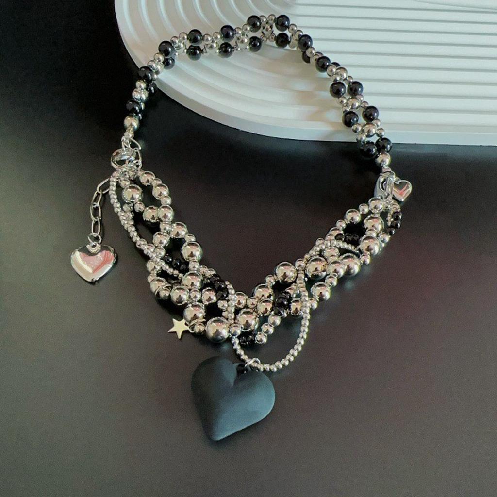 Heavy Industry Heart-shaped Beaded Necklace, - Female Hip-hop Cold Retro Collarbone Chain.