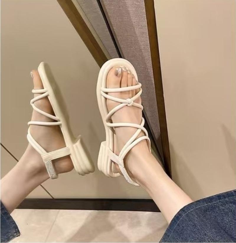Fashion 2025 New Sandals Women's Summer Flat Bottom Casual Beach Shoes Thick Sole Versatile Outwear Travel Daily Shoes