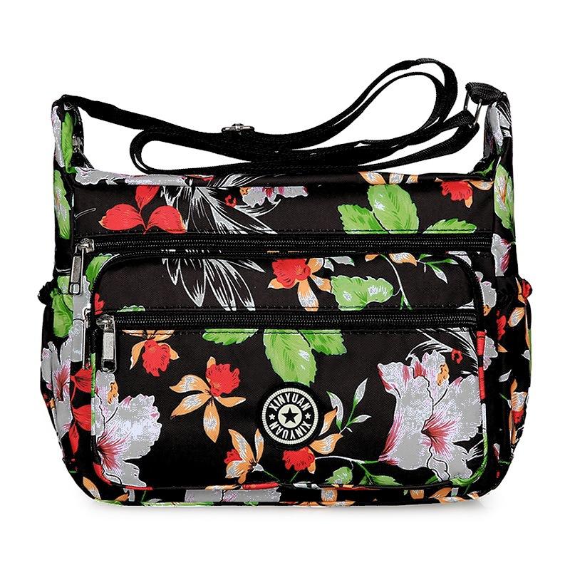 Geantă de umăr unică Capacitate mare Geantă pentru mama de vârstă mijlocie pentru femei Pânză Oxford Călătorie Pânză de nailon Geantă crossbody