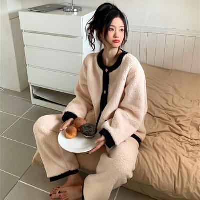 Flanell-Pyjama im Feen-Stil: Hausanzug-Set aus Korallenfleece für Damen, perfekt für Herbst und Winter 2022.
