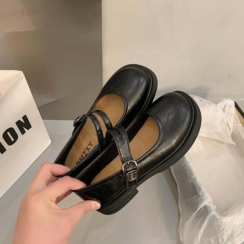 French Flat Mary Jane Small Leather Shoes Women's 2025 Spring New Retro Versatile Japanese Round Head with Skirt Single Shoes
