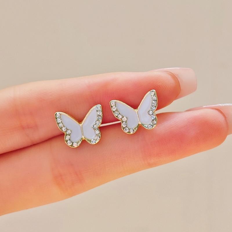 New sweet, cool black, red and white butterfly earrings, niche design, light luxury and high-end earrings.