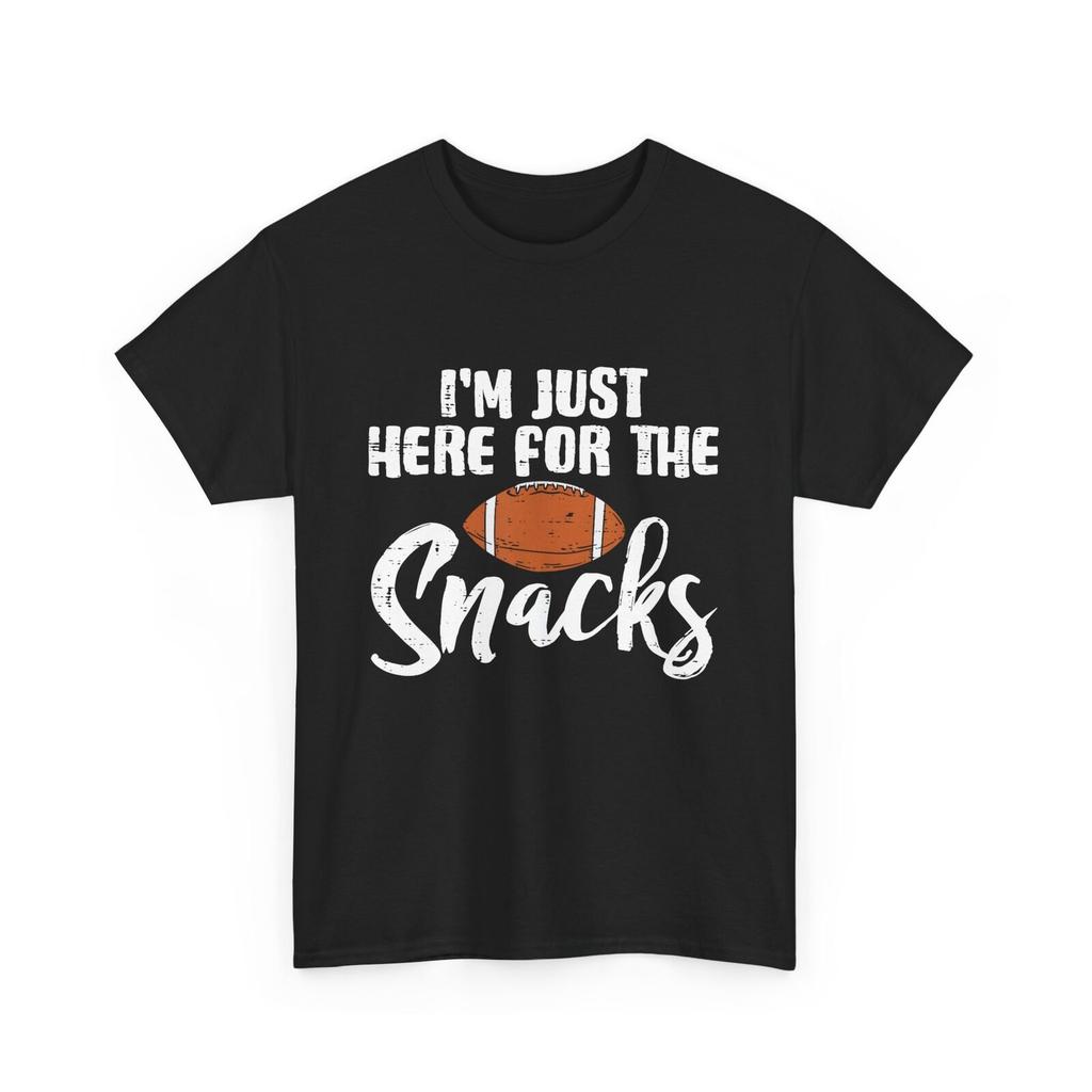 Ich bin nur wegen der Snacks hier Fußball Sportliebhaber Frauen Männer T-Shirt