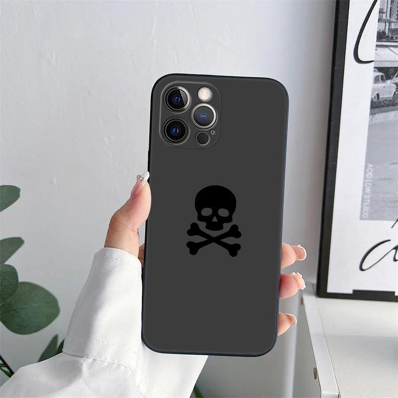 Halloween Bone Skull Phone Case for iPhone 11 13 15 16 17 Pro Max Cases Coque 14 Plus 17Air 13 Pro 12 11 XS 17Pro TPU Soft Cover
