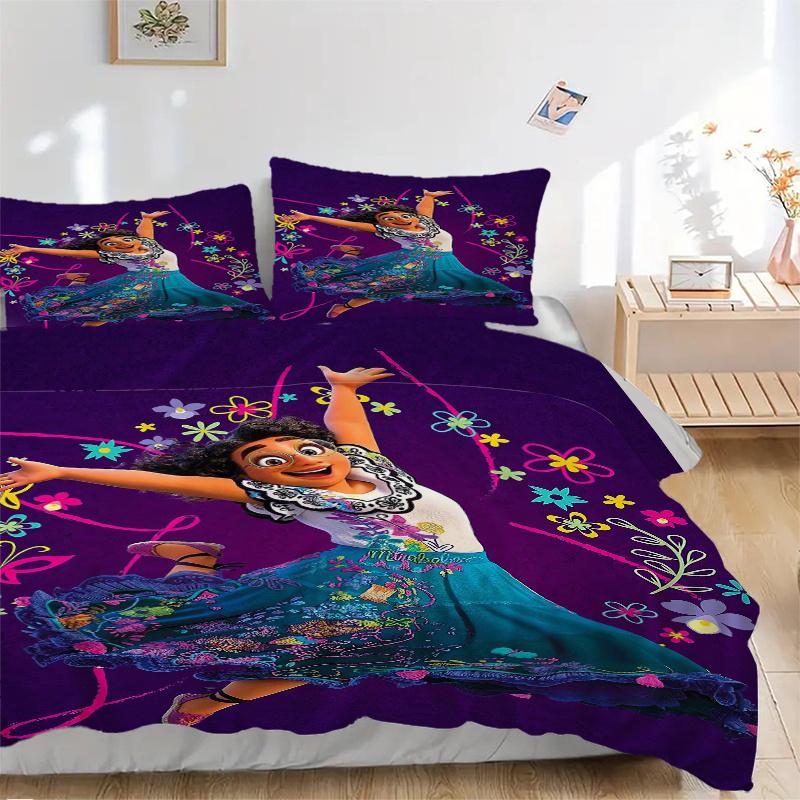 

3pcs Happy Mirabel Encanto Printed Quilt Set - Includes 1 Quilt Cover and 2 Pillowcases, Machine Washable - Suitable for All Seasons.S057 135x200cm