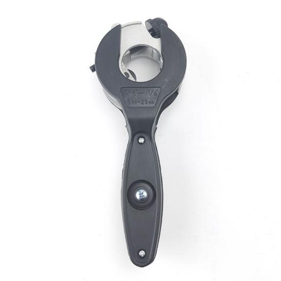 Ratcheting Tubing Cutter Compact Size Pipe Cutter with Replaceable Steel Blades DIY Pipe Cutting Tool Portable Ratchet Cutter