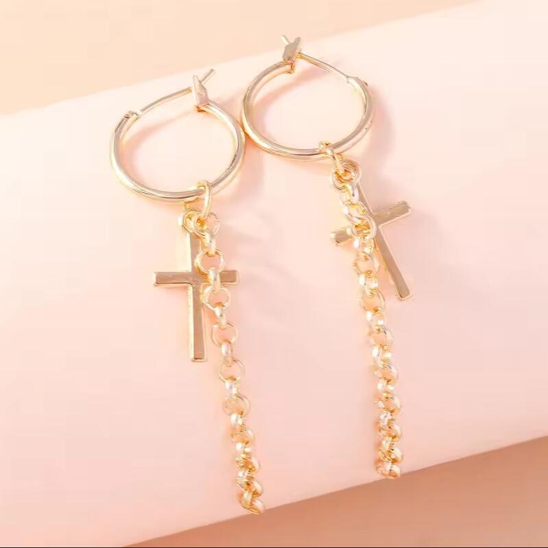 Gothic Metal Love Heart Drop Earrings for Women Steampunk Cross Dangle Earrings Party Jewelry Gifts