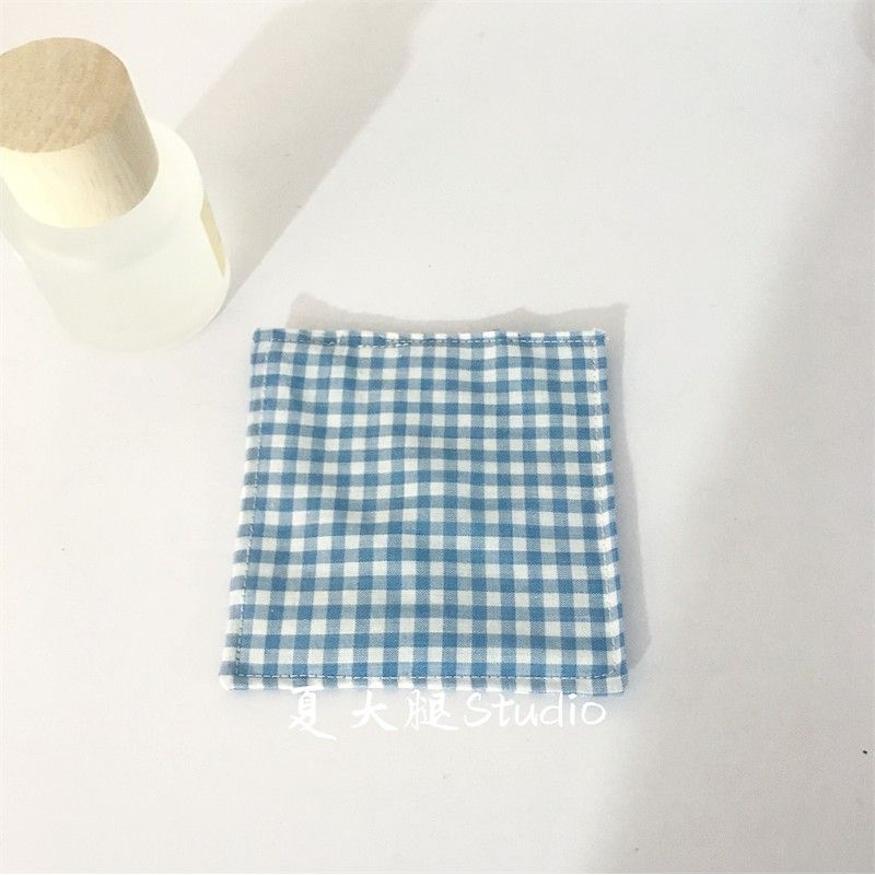 

Original Ins Artsy Japanese Style Cotton Linen Blue White Gingham Placemat Baking Fabric Insulation Chubby Coaster Blue Gingham small size 11*11cm]