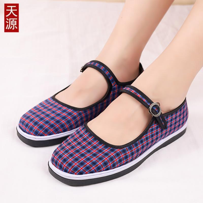 Alte Pekinger Stoffschuhe Damen verdickte genähte Schuhe niedrig geschnitten Lasagne-Sohlen Baumwollstoff flachmündig flacher Boden Gummisohle Mutter Stoffschuhe