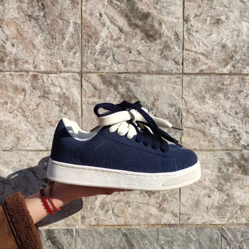 2 New Student Sports Casual Shoes Thick Sole Heightening Couple Bread Shoes Casual Skateboard Shoes