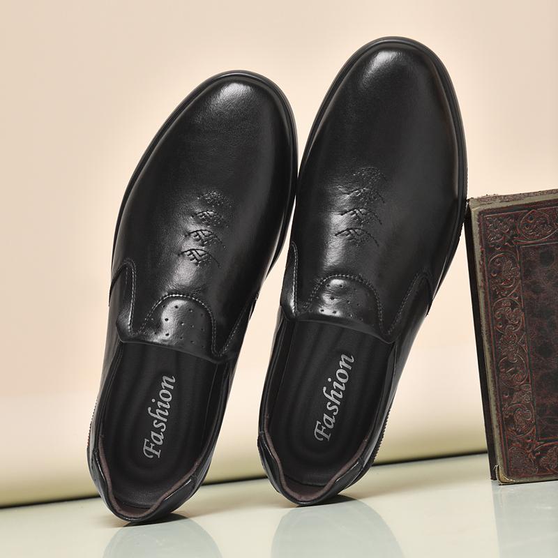 Fashion British Style Mens Loafers Genuine Leather Man Slip on Flats Outdoor Casual Shoes Business Men Driving Shoes All-match Moccasins