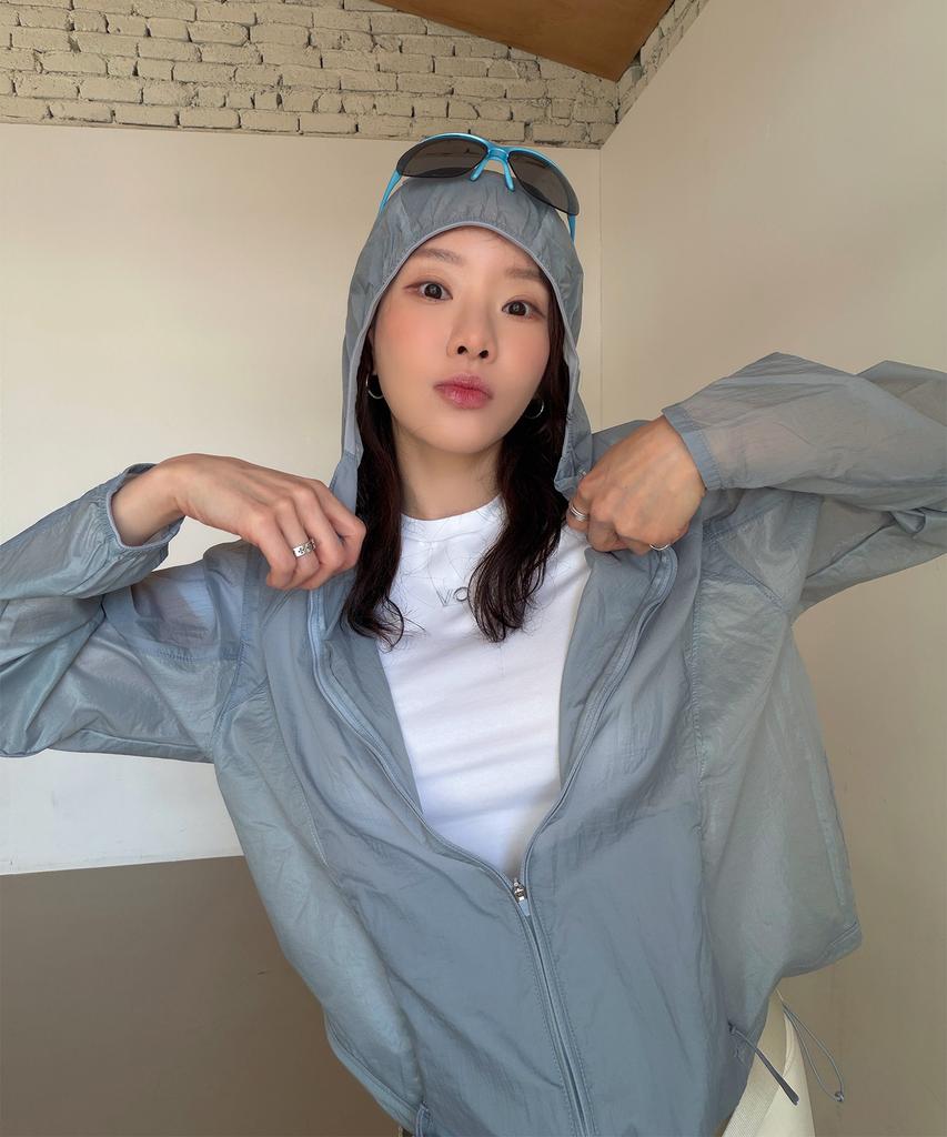 Outdoor Voices Lightweight Packable Windbreaker (Gray)