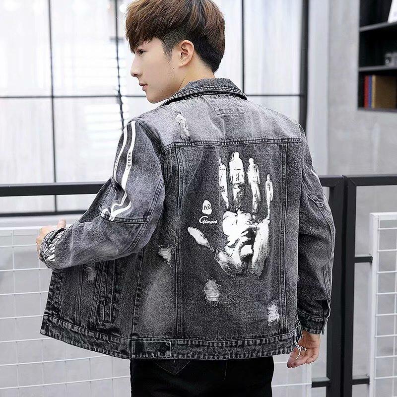 Men's Korean Style Embroidered Denim Jacket - Trendy, Loose, Casual for Spring and Autumn.