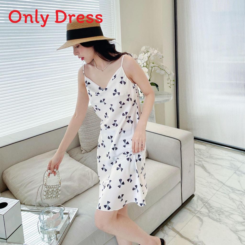 Summer Girl Ice Silk Heart Nightdress With V Neck And Sleeveless Design For Home Wear