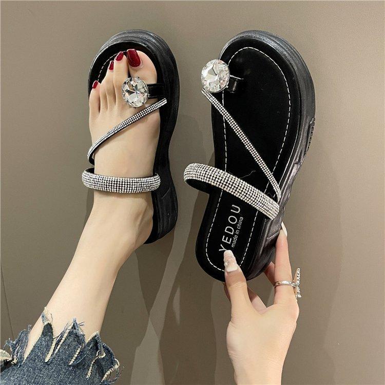 Casual rhinestone beach sandals girl 2025 summer new outer wear fairy wind cool slippers thick-soled women's shoes