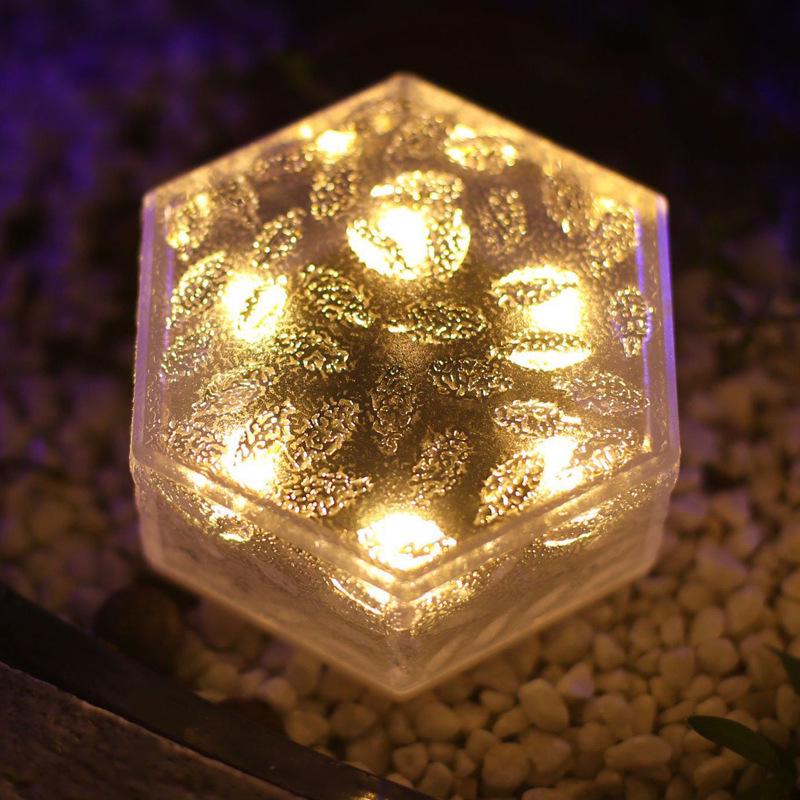 Waterproof Solar Outdoor Villa Courtyard Lamp: Ice Brick Design for Gardens and Balconies