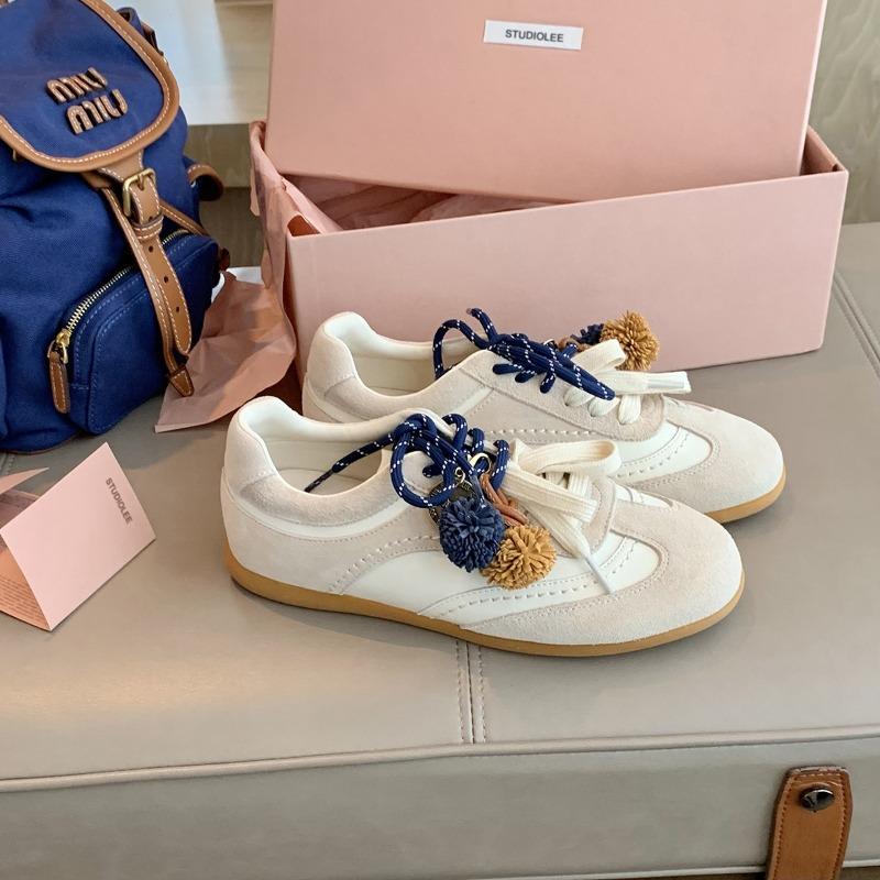 Inner height increase fashionable contrasting color board shoes women's round head pine cone fashion casual women's sports shoes