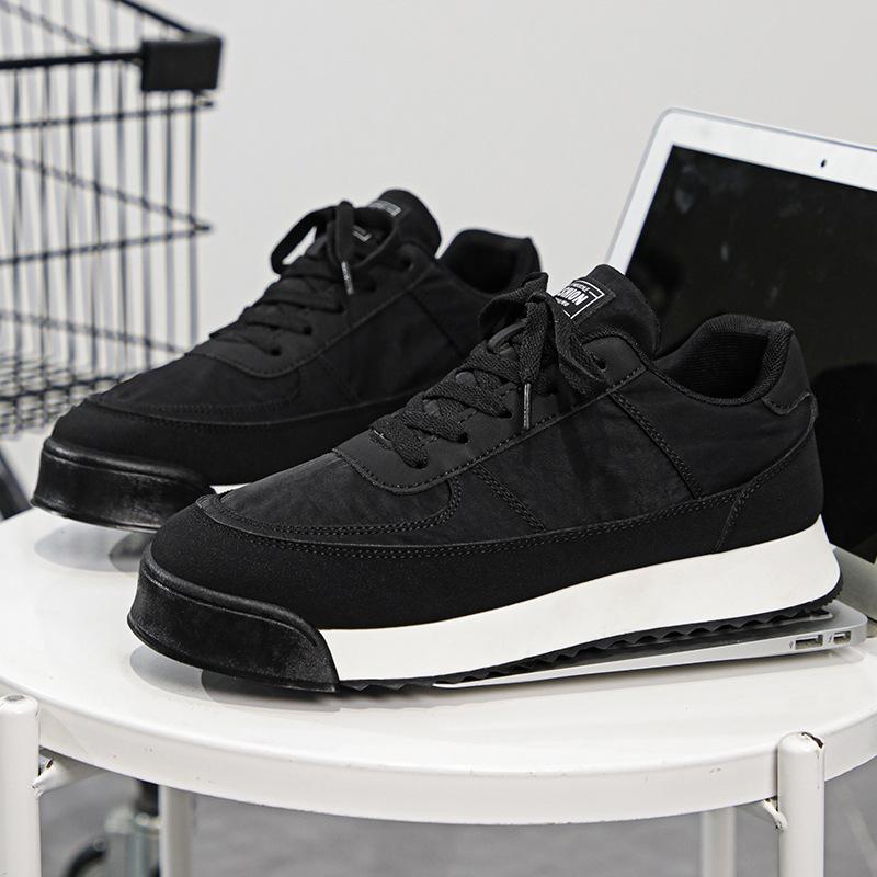 Frühling neue Low-Top Schnür-Board-Schuhe modische vielseitige Herrenschuhe Sport- und Freizeitschuhe