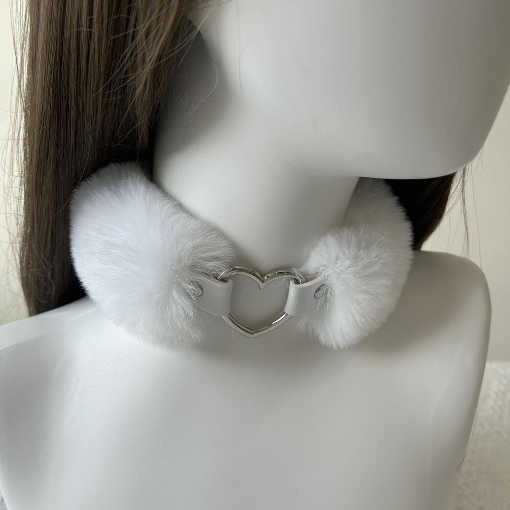 Direct supply plush YK love collar neck cover Spice girl exaggerated niche European and American collar love necklace