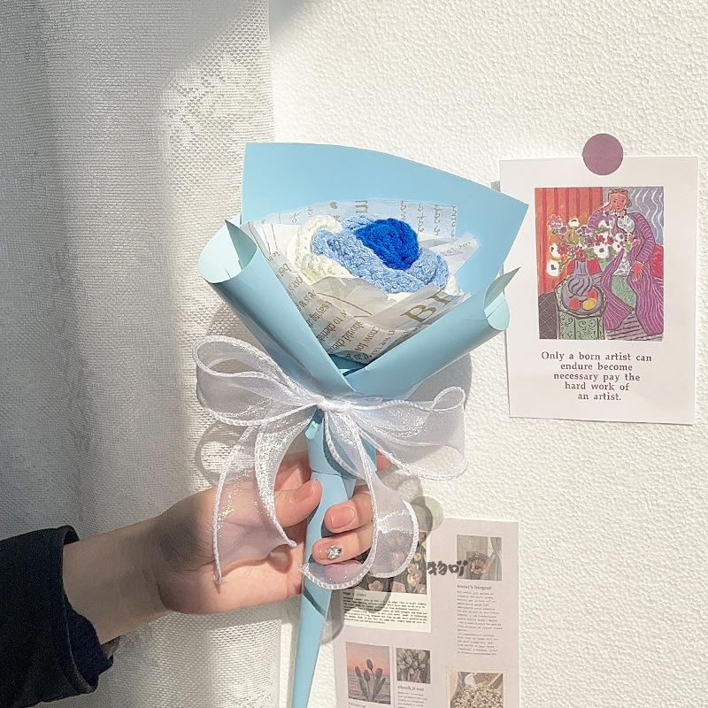 1 bunt Handgjord Rosbunt Virkad Falsk Blommig Stickning Blomma Ros Hemdekoration Färdig