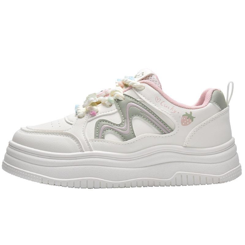 New products are on sale in spring, new versatile platform white shoes, niche board shoes 3534
