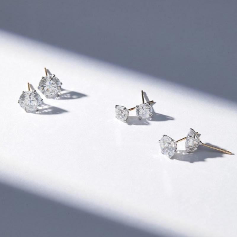 Tani by Minetani 14k Classic Solitaire Earring  2ct