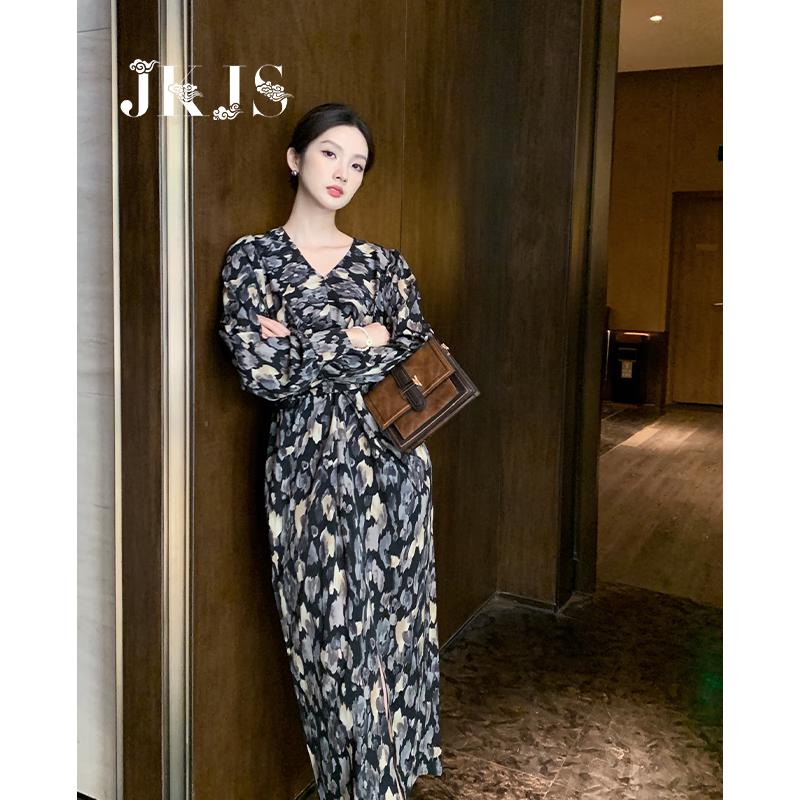 JK&JS French Style V-Neck Floral Midi Dress