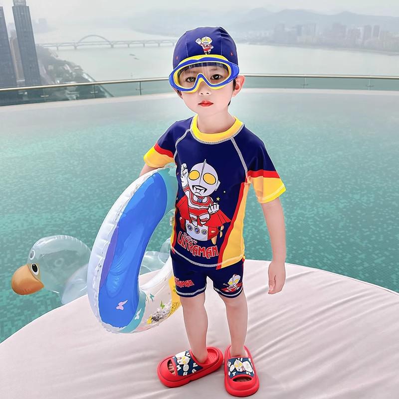 

Ultraman Kids Short-Sleeved Swimwear - Summer Split Swimsuit for Boys & Girls Size 100 (Height ~90cm)