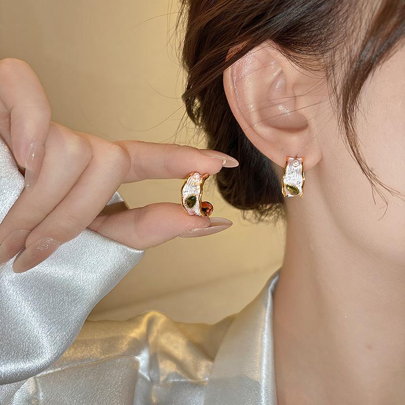 Rhinestone Tiger Eye Zircon Stud Earrings - Starry Brown Light Luxury High-End Design