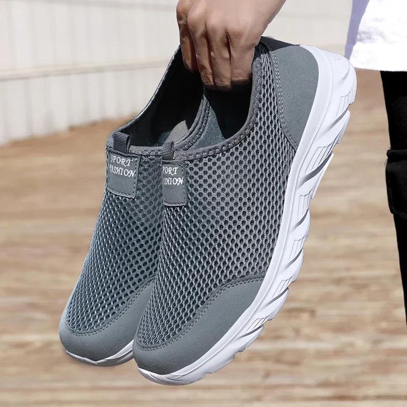 Leichte Modische Sommer-Mesh-Atmungsaktive Sneaker für Herren Übergröße 38-47 Neue Laufende Atmungsaktive Sportschuhe