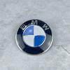 Für BMW Frontklappenemblem Für BMW Rennstrecke schwarz weißes Logo 82mm Frontklappenemblem für BMW Rennstrecke Schwarz Weißes Logo 74mm Re