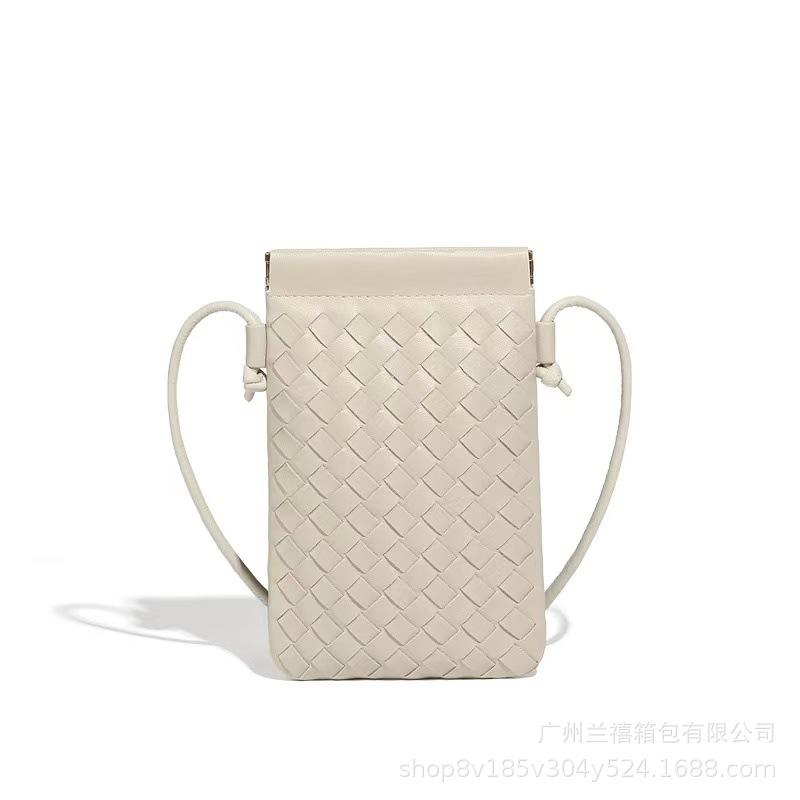 Handmade Mobile Phone Retro Shoulder Bag Fashion Casual Wind Oblique Span Women'S Bag Bag