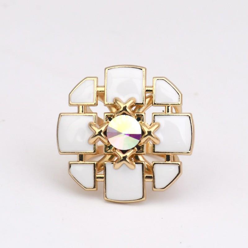 

Silk Scarf Buckle Oil Dripping Fixed Metal Ring Multifunctional Clothing Corner Coat Belt Knot Tying белый