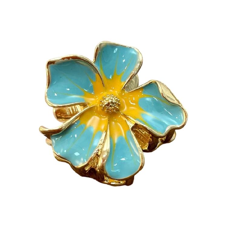 Iögonfallande Metallhårklämma BlommaHårnål 3D GardeniForm Starkt Grepp Håraccessoar för att Lägga till Charm till Vilken Outfit som Helst