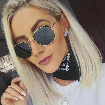 Retro Square Sunglasses Women Men Fashion Personality Vintage Sun Glasses Female Male Mirror Frame Travel