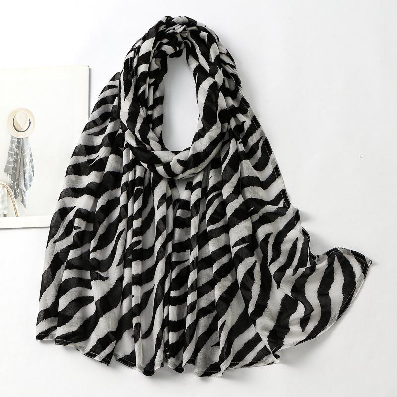 Classic Popular Leopard Print Human Cotton Long Towel Hot-selling Retro Trend Zebra Print Headscarf Women