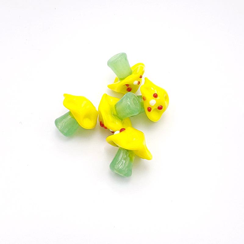 Red Umbrella Poisonous Mushroom Glass Beads for DIY Jewelry: Handmade Lampwork Beading Materials for Bracelets and Necklaces.