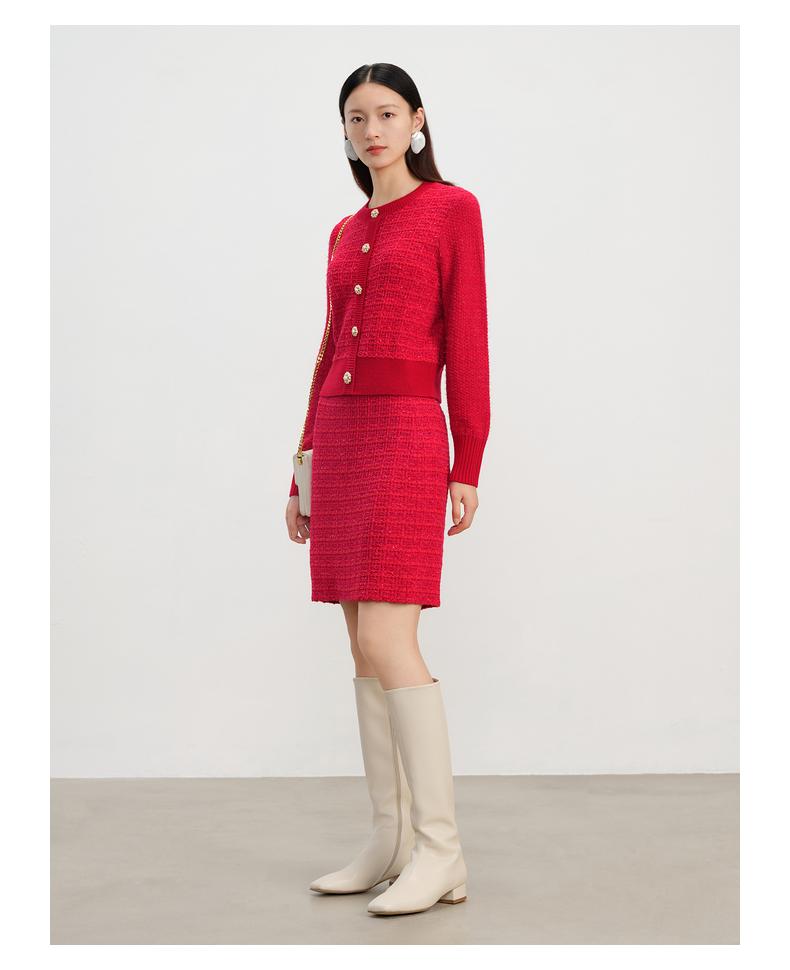 Red Luck and Charm Xiaoxiangfeng A-line Skirt Sweater Waist Skirt