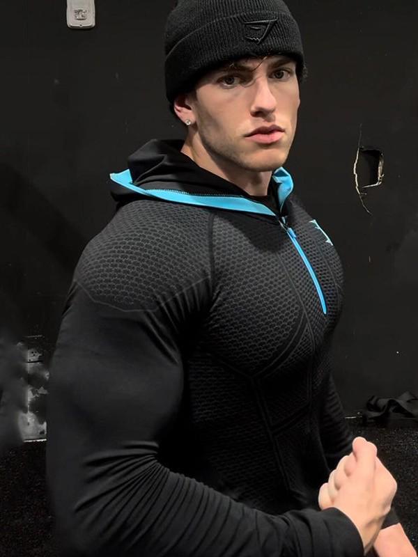 חולצת אימון ארוכה עם קפוצ'ון לגברים GYMSHARK גיבור-על מתייבשת במהירות