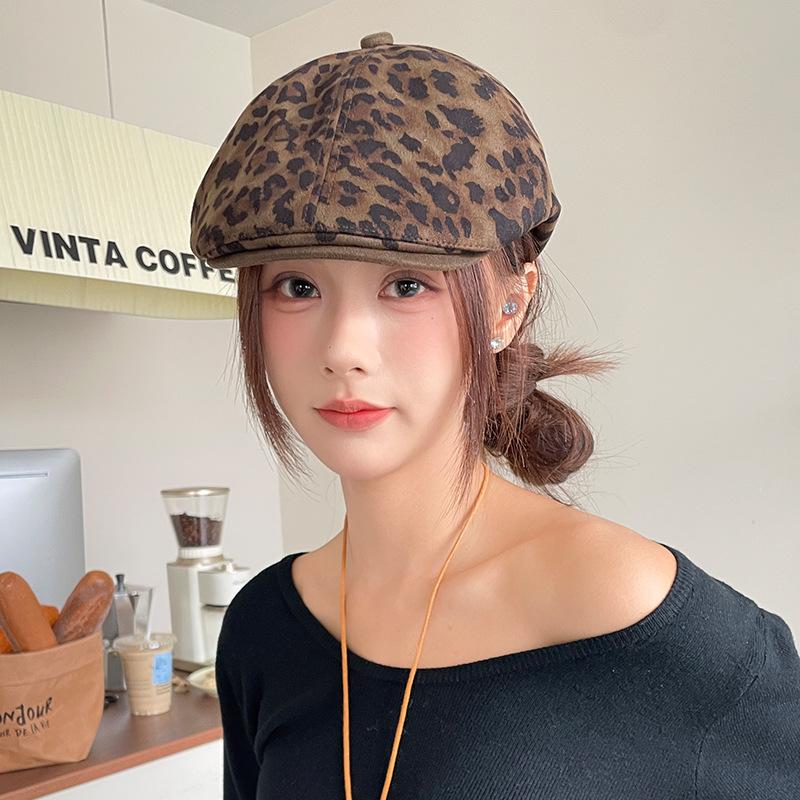 Korean Leopard Print Suede Forward Hat Women's American Retro Large Head Beret Autumn and Winter Face Small Duck Tongue Hat