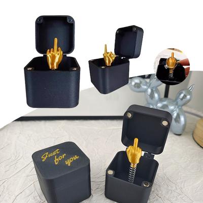 New Christmas Interesting Gift Pop-up Middle Finger Gift Box Creative Holiday Gifts Finger Novelty Funny Prank Home Decoration