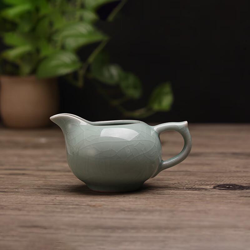Wanchunhe Ge Kiln Style Six-Cup Tea Set