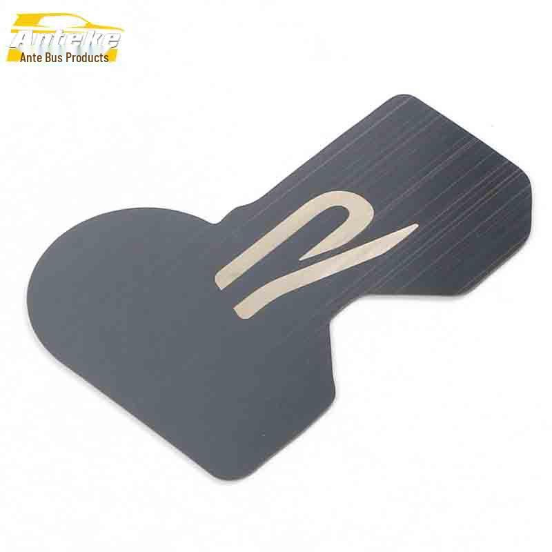 

Панель подстаканника Golf 8 Декор и Нескользящий коврик для хранения для моделей 21 года