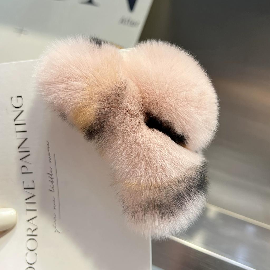 Real Rex Rabbit Hair Small Grab Clip Female Autumn and Winter Hairy Back Head Disc Claw Internet Celebrity Shark Clip Headgear Hairpin